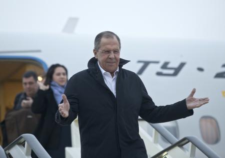 Три страны закрыли небо для самолета Лаврова