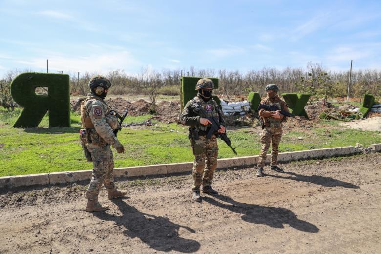 Бойцы ЧВК «Вагнер» в освобожденной части Артемовска