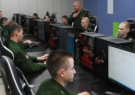 В Госдуме рассказали, с какого возраста набирать специалистов в кибервойска