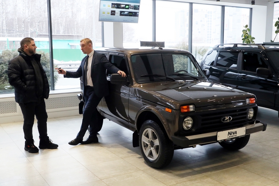 Продажа автомобилей марки Niva в автосалоне Lada в Москве