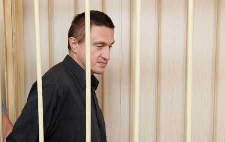 30 лет насиловал и отнимал квартиры: Великий Шаман из психушки «покорил» РФ