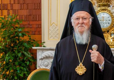 Через чёрный ход: патриарх Варфоломей проигнорировал верующих в Киеве