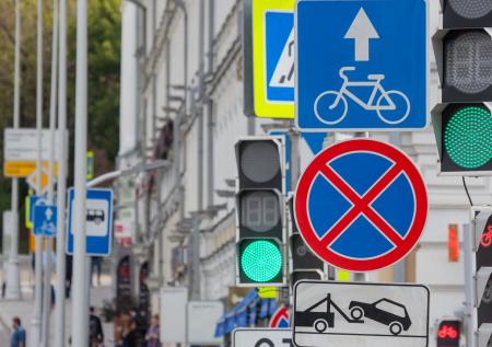 «Коммерсант»: МВД вернут контроль над дорожными знаками