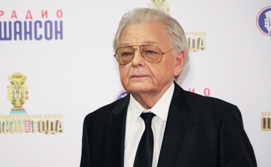 Юрий Антонов