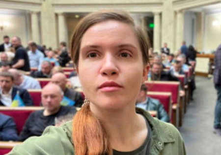 В Госдуме объяснили истинную причину забастовки нардепа Безуглой