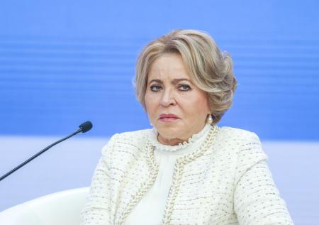 «Ответ слабенький»: Матвиенко раскритиковала Шадаева касаемо «Почты России»
