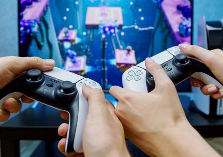 Стало известно, в чем новый Xbox проигрывает PlayStation 6