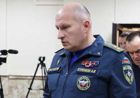 Глава МЧС отчитался о ходе работ на Кубани после разлива мазута