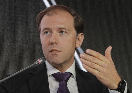 Мантуров рассказал, когда в РФ появится «серый» импорт