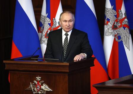 Путин продлил заморозку накопительной части пенсии до 2024 года