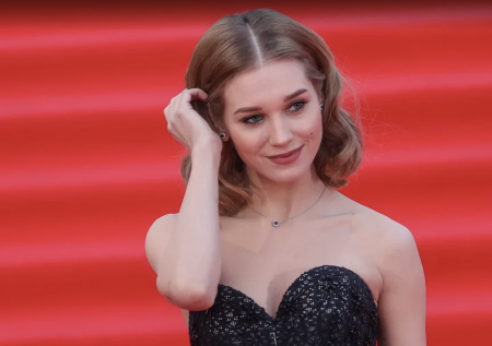 Климова, Асмус и Узерли покорили нарядами на Московском кинофестивале