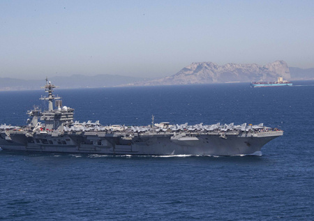 Американский авианосец «ушел» после решительной операции КСИР
