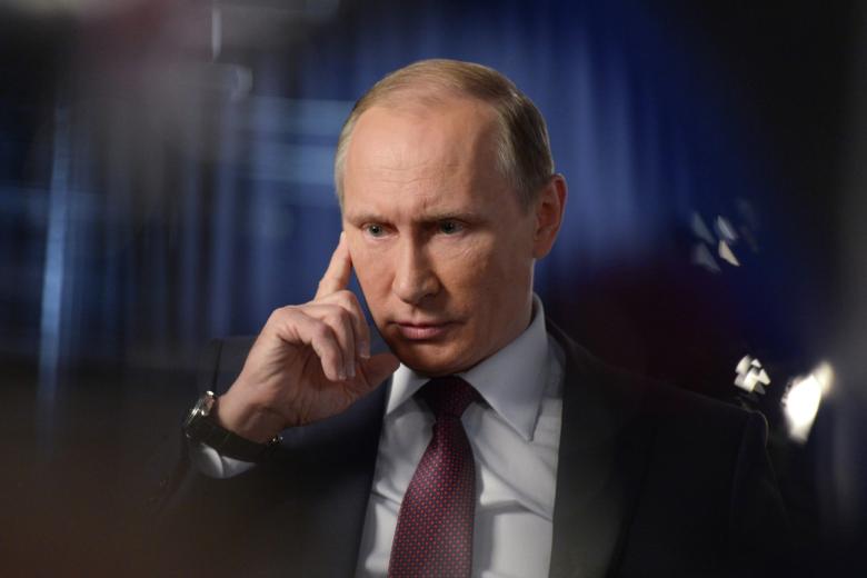 Президент РФ Владимир Путин во время интервью