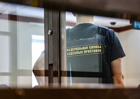 Московский суд арестовал блогера по делу о гостайне