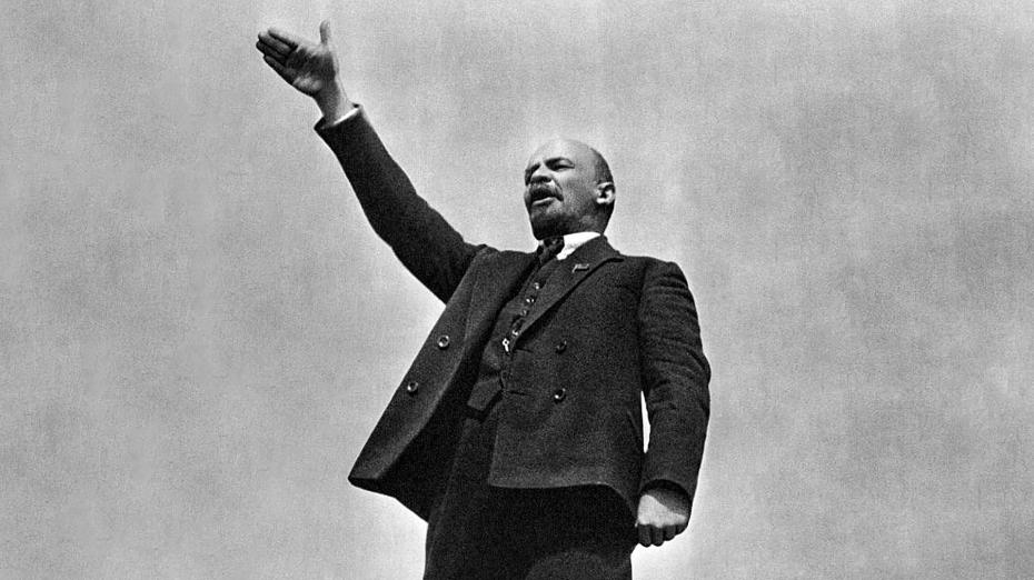 Ленин на митинге