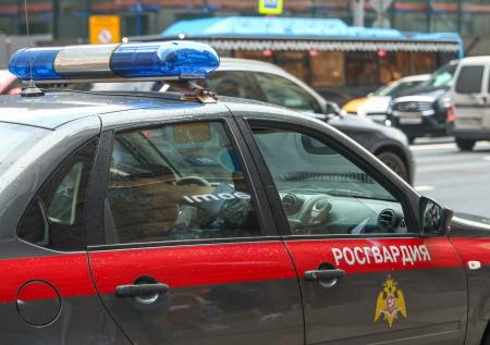 Пьяный водитель эвакуатора гонял по встречной в Москве