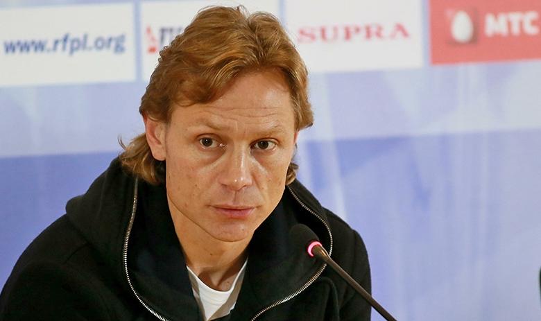 Валерий Карпин
