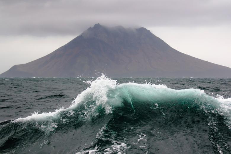 Охотское море