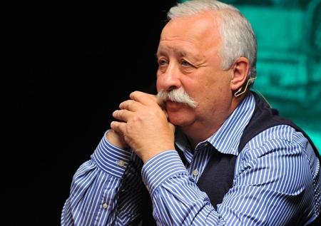 В программе «Поле чудес» зрителей заменили на жёлтые шарики с улыбками