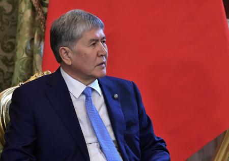 Атамбаев не признаёт Жээнбекова легитимным президентом Киргизии