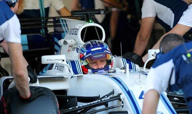 Сергей Сироткин в боксах команды Williams Martini Racing