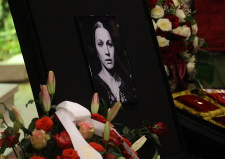 В Москве простились с Ниной Руслановой: как провожали знаменитую актрису