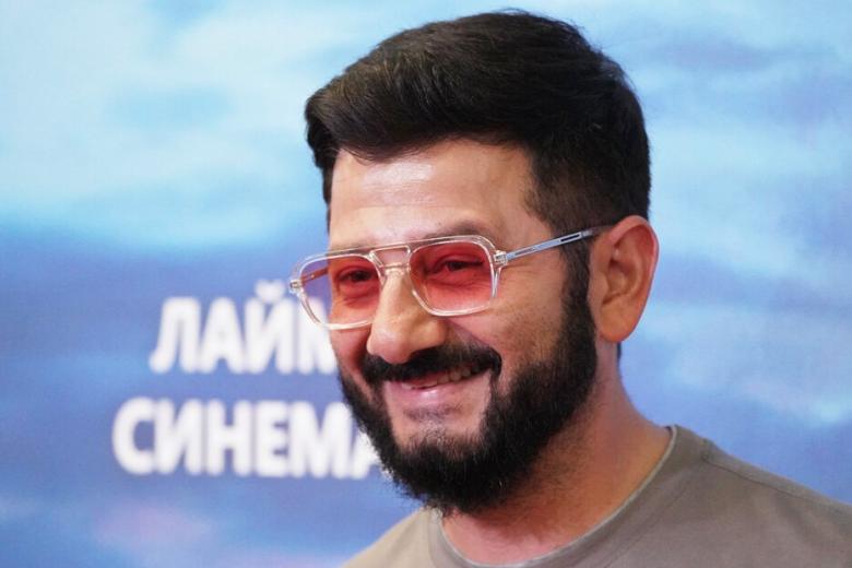 Михаил Галустян