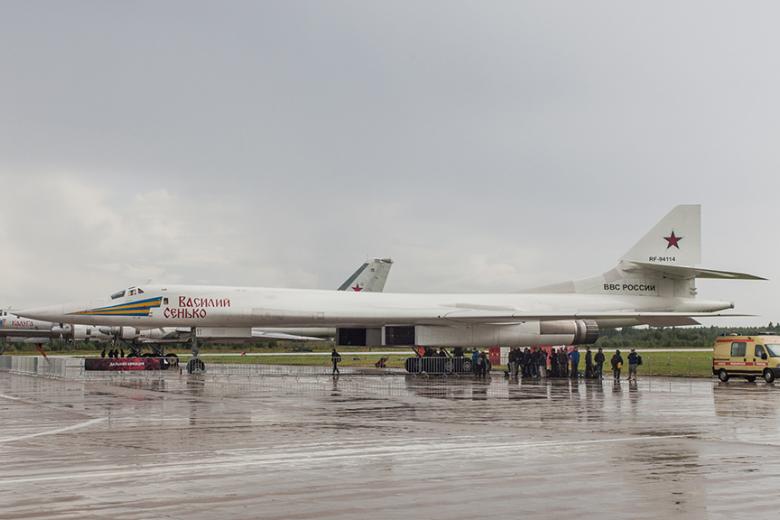 Ту-160