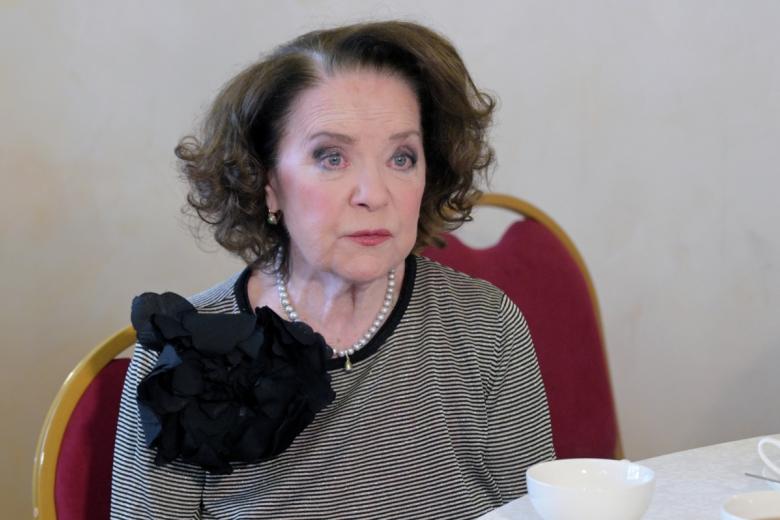 Лариса Голубкина