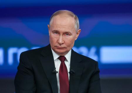 Путин удивился размеру средней зарплаты в Москве, который озвучил Собянин