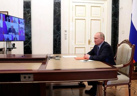 Путин провел очередное совещание с Совбезом