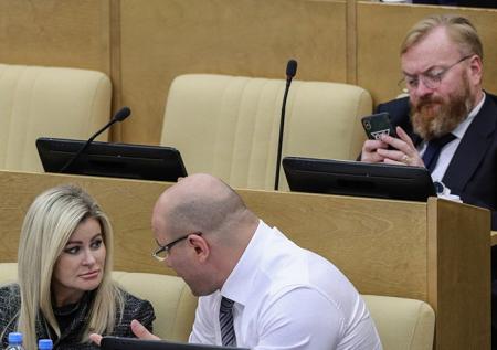 Чиновников научат реагировать на негатив в соцсетях