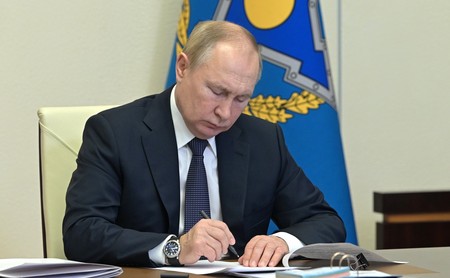 Путин объявил о начале подготовки послания Федеральному собранию