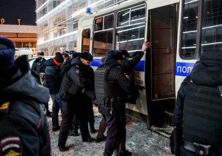 Логика запретов: как власти готовятся к протестам 23 января