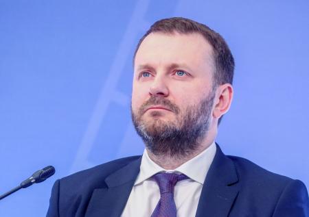 Орешкин сел в такси во Владивостоке и узнал много нового о губернаторе