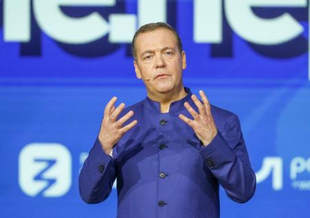 Медведев обвинил премьера Эстонии в «ядерной русофобии»
