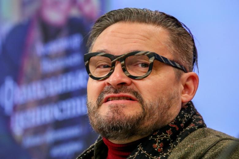 Александр Васильев