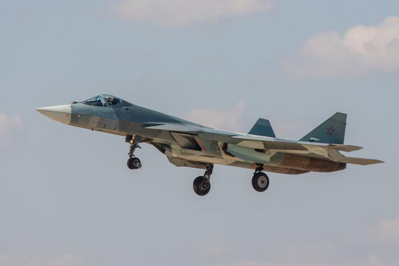 Истребитель Су-57 
