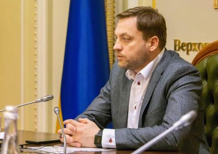 Глава МВД Украины пообещал бороться с Россией и вернуть Крым
