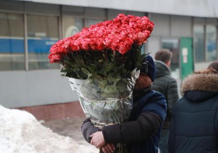 Россиянам посоветовали, как выбрать идеальные цветы на 8 Марта
