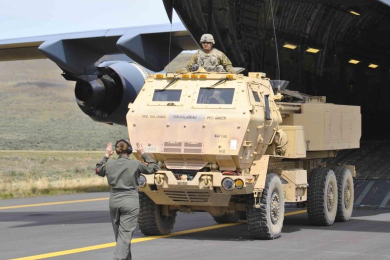 Реактивная установка залпового огня HIMARS