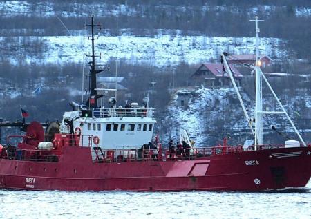 Поиски в районе крушения траулера «Онега» завершены