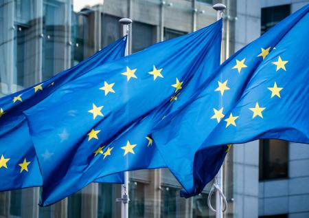ЕС пригрозил запретить транзакции четырём подсанкционным российским банкам