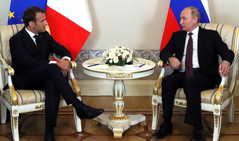 Эмманюэль Макрон и Владимир Путин