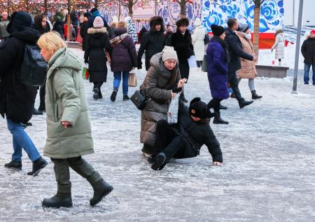 Юрист дала пошаговую инструкцию, как возместить ущерб при падении на льду