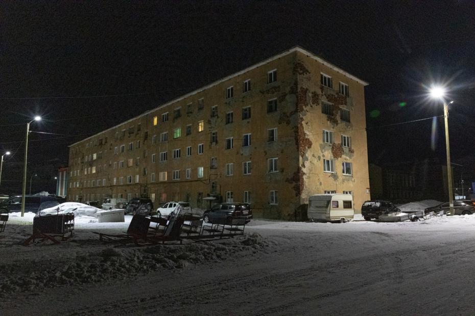 Жилые дома в Лодейном, здесь сдается много квартир туристам.