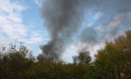 Взрыв в Луганске: куда попали ВСУ, сколько погибших, раненых, эвакуация