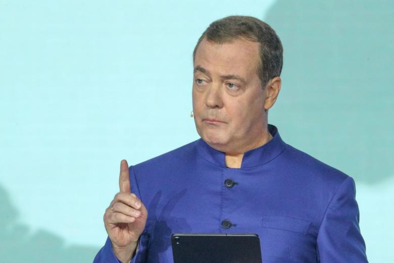 Дмитрий Медведев