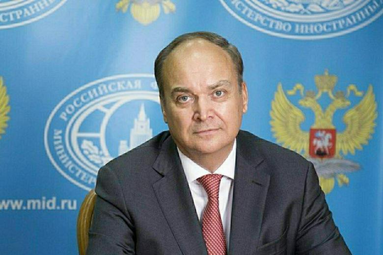 Анатолий Антонов