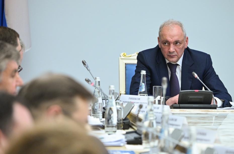 Заместитель руководителя администрации президента РФ Магомедсалам Магомедов